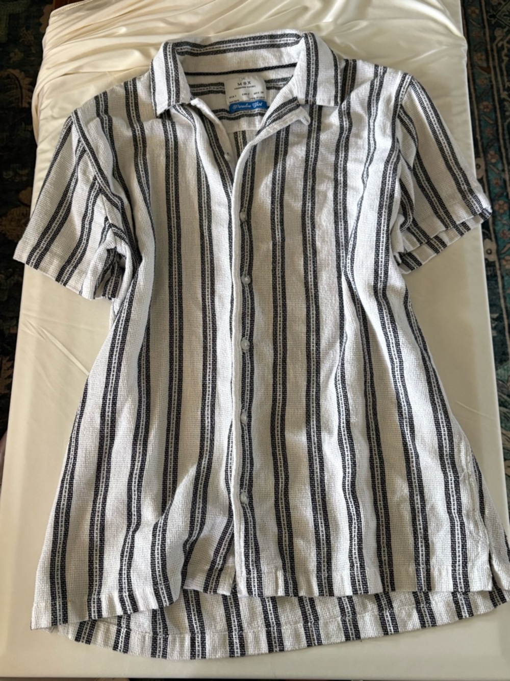 NWOT!MBX premium goods striped button down shirt Paradise shirt Ed.size small